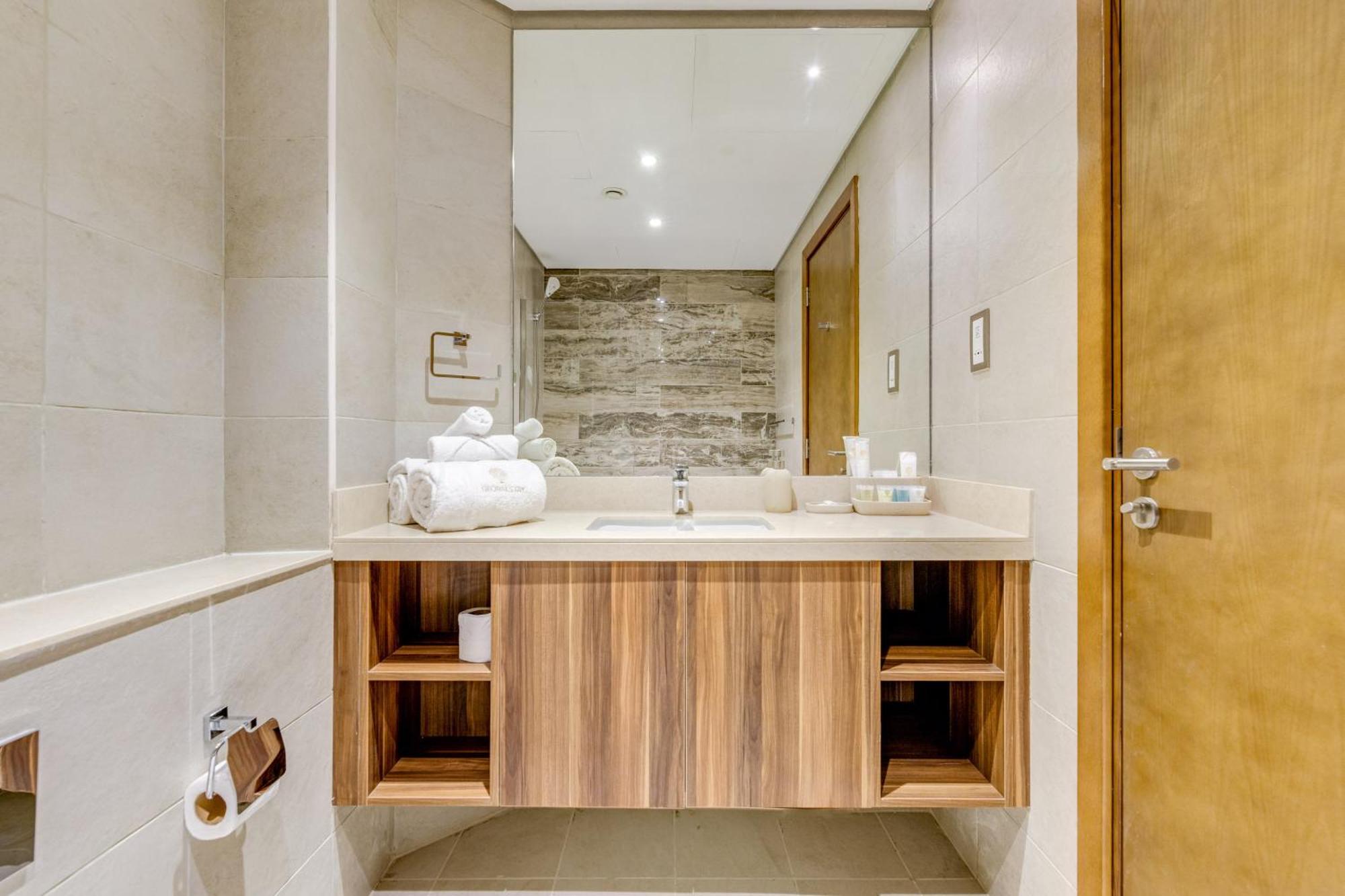 Luxury Azizi Mina Beachfront Apartments Dubaj Zewnętrze zdjęcie